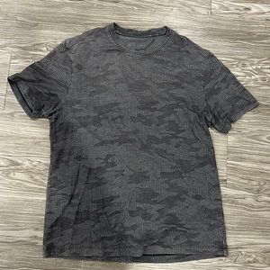 Lululemon Men’s Grey Camo Tee